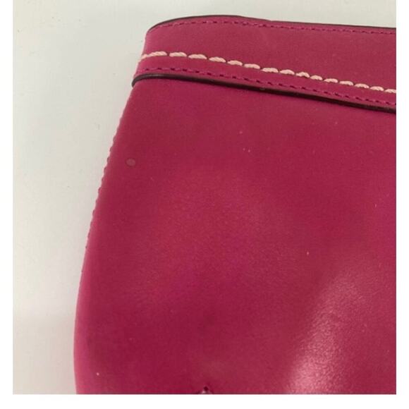 Coach Large magenta leather wristlet with charm - Picture 5 of 7